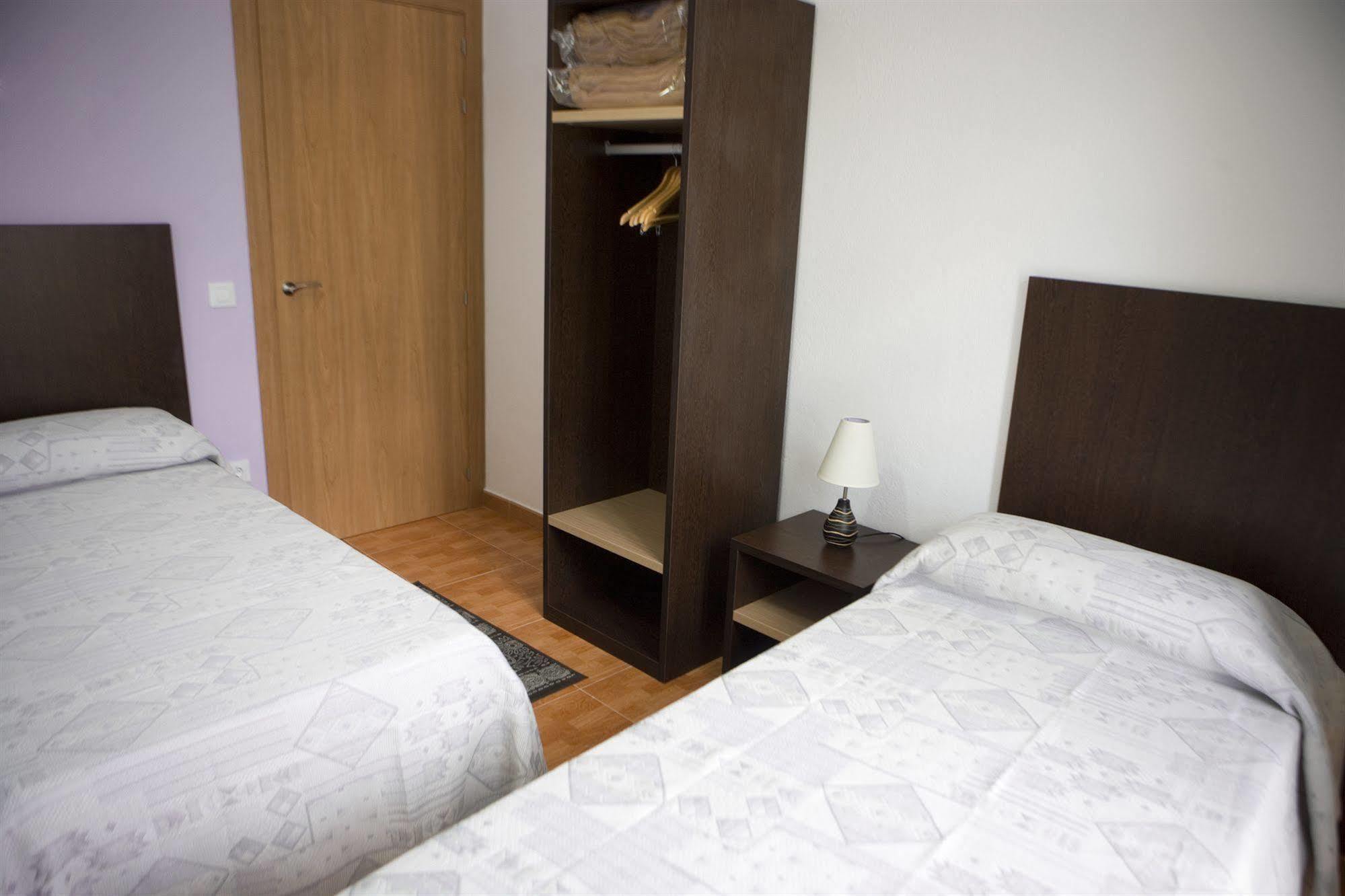 Aparthotel Can Gallart Санта-Кулома-да-Фарнес Екстер'єр фото