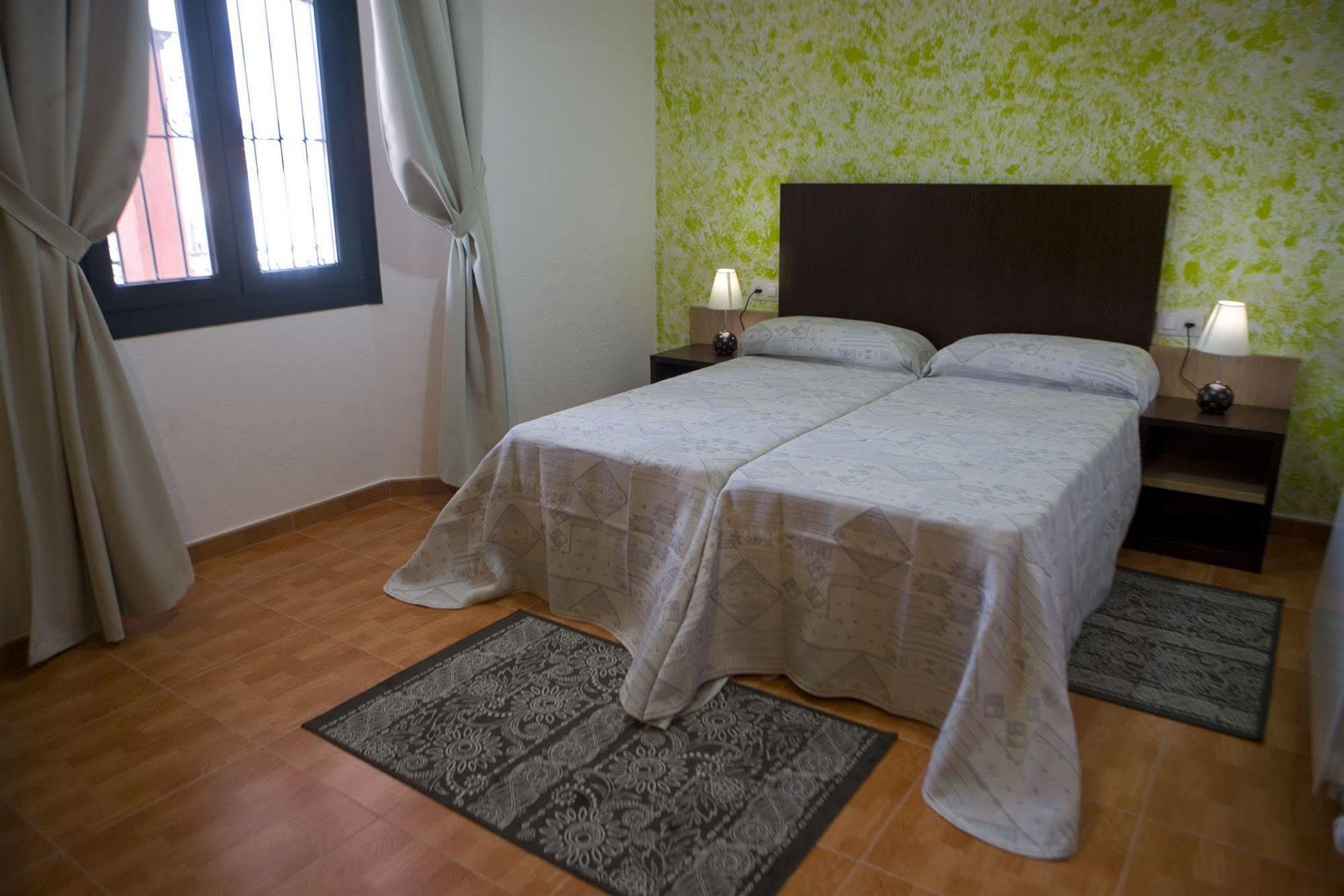 Aparthotel Can Gallart Санта-Кулома-да-Фарнес Екстер'єр фото