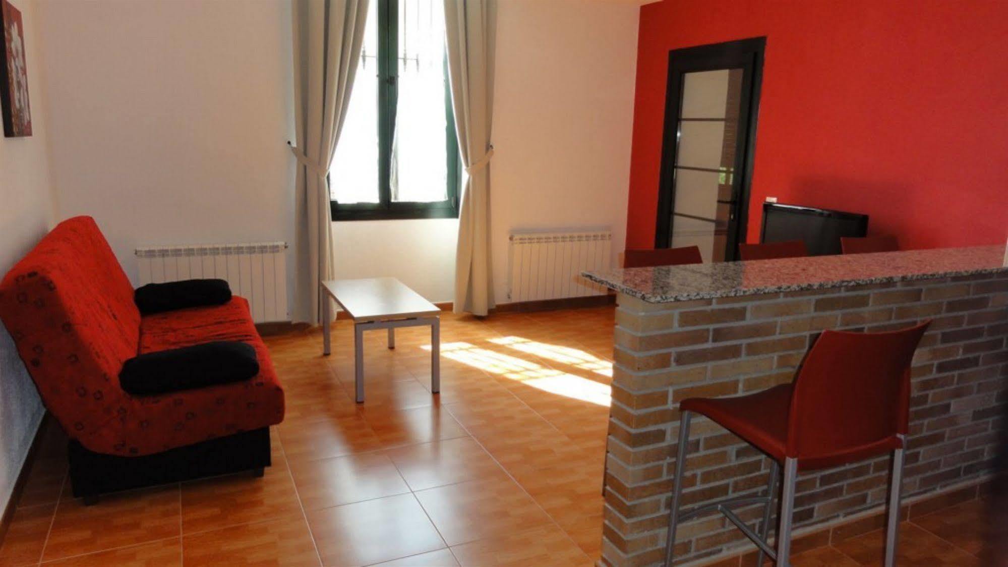 Aparthotel Can Gallart Санта-Кулома-да-Фарнес Екстер'єр фото